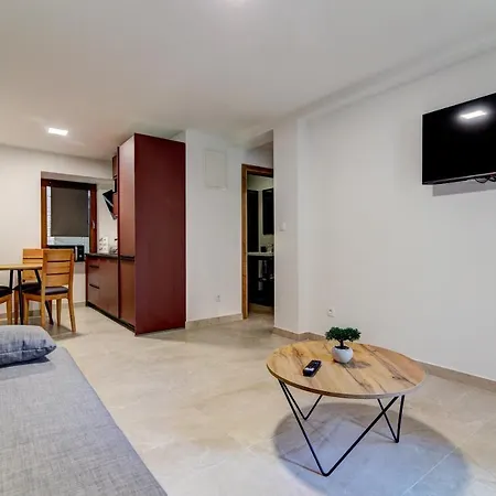 Rote Zora Apartman Zengg Kültér fotó