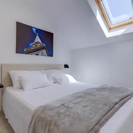 Rote Zora Apartman Zengg Kültér fotó