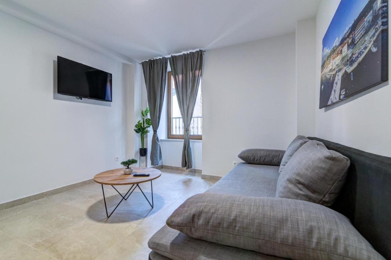 Apartment Rote Zora