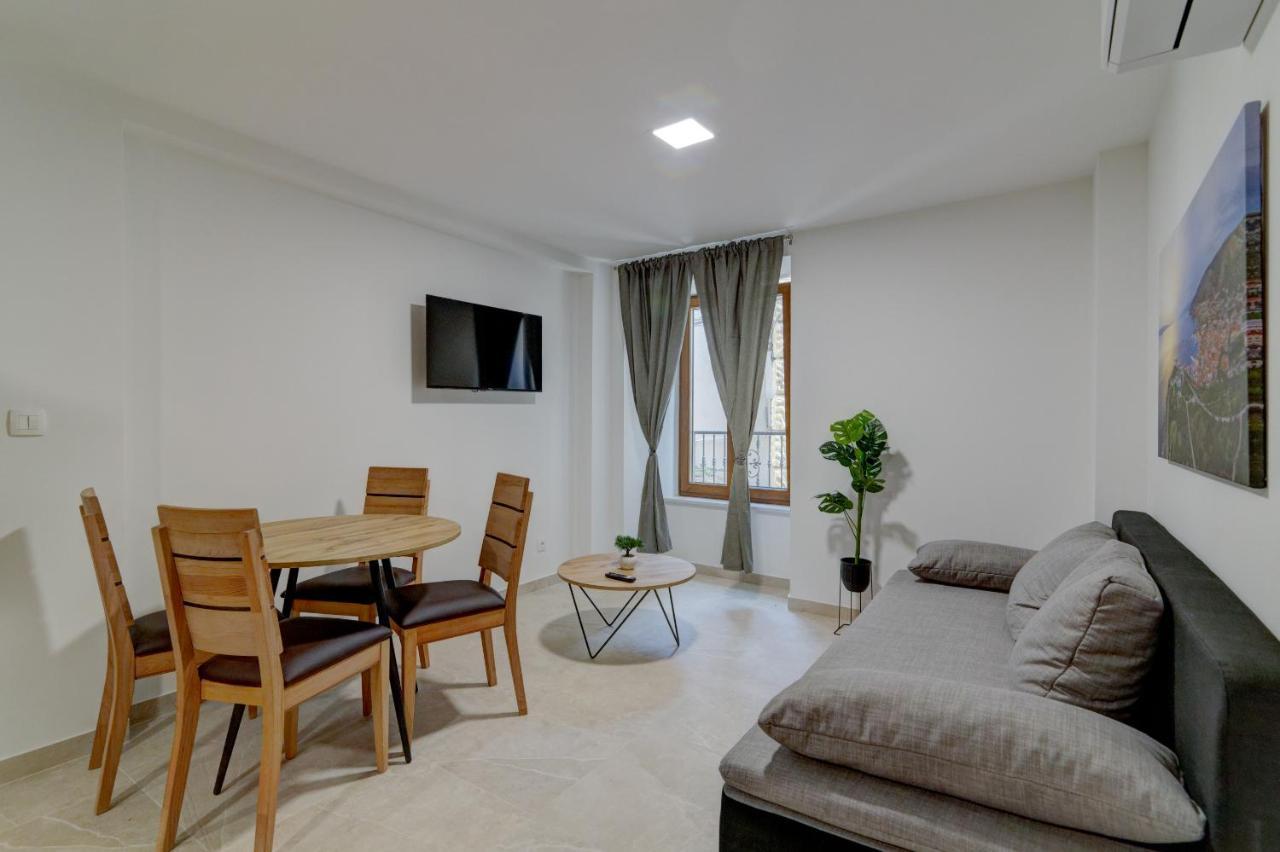 Apartment Rote Zora *