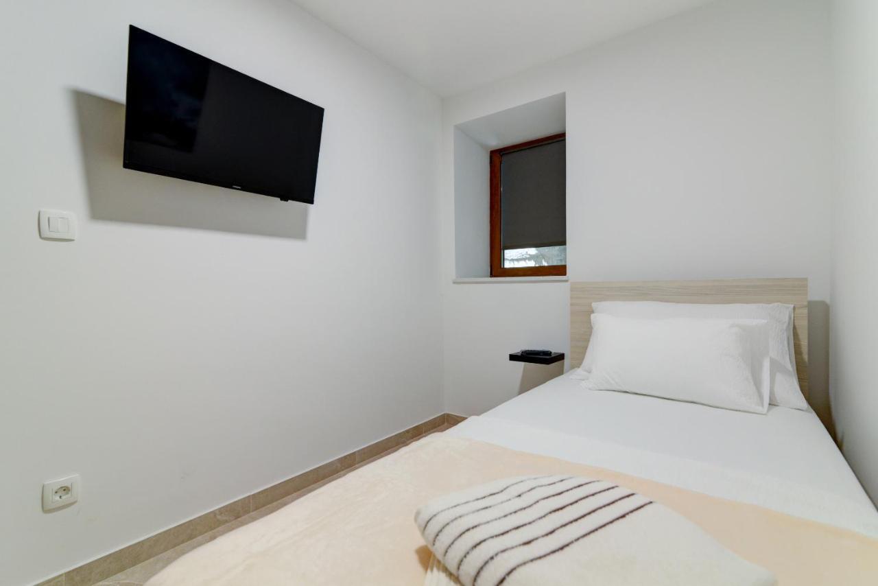 Apartment Rote Zora *
